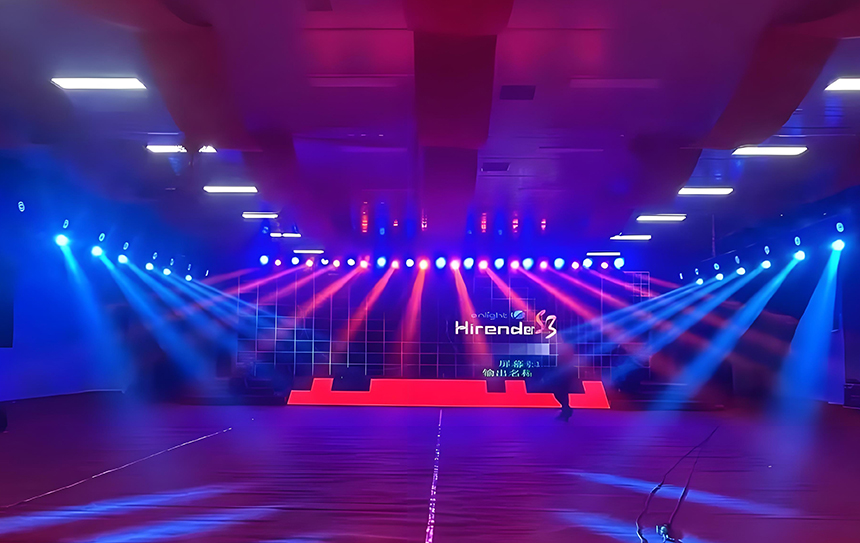 1749885126133408.jpg 舞台灯.jpg